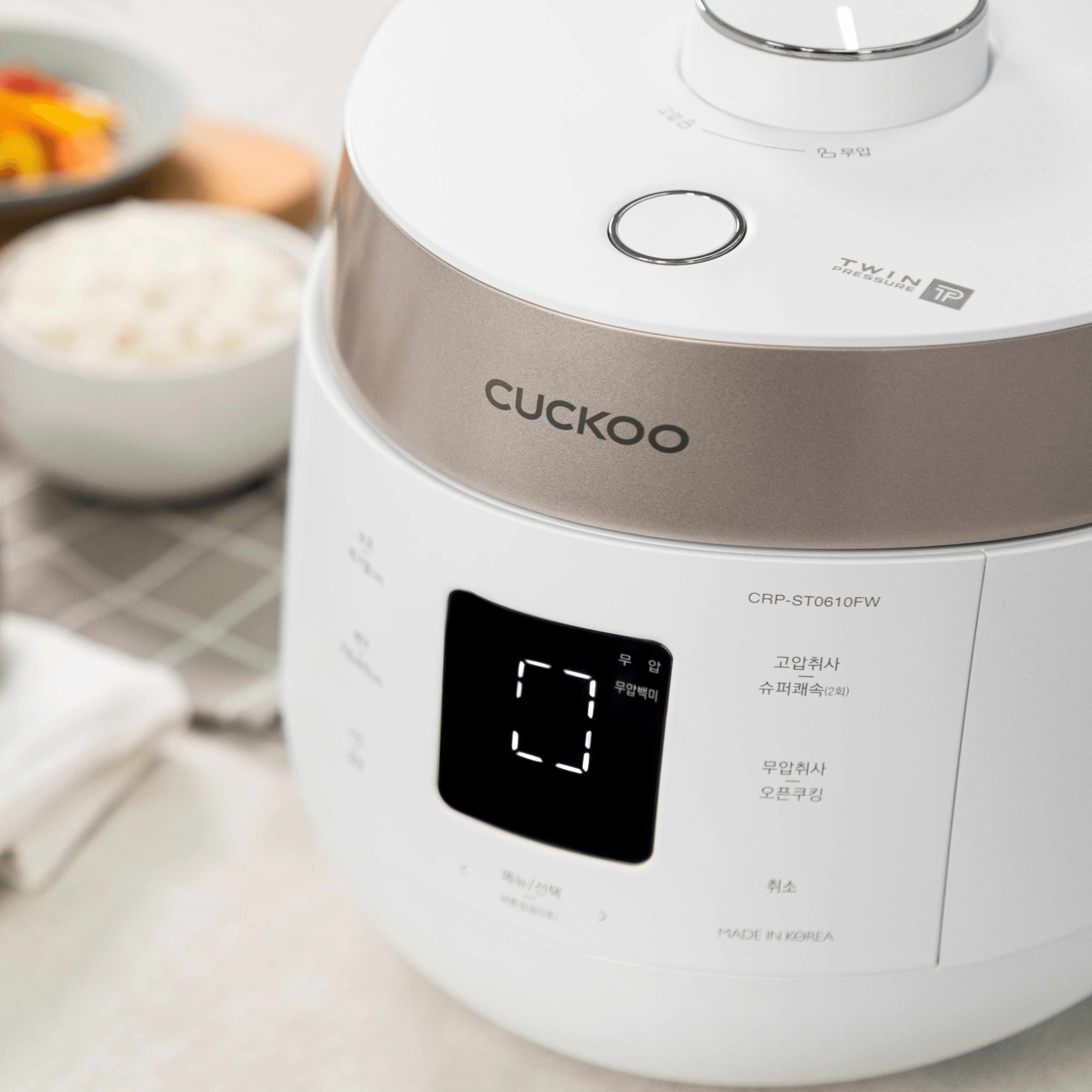 CUCKOO CR-3032 Commercial Rice Cooker 30-Cups